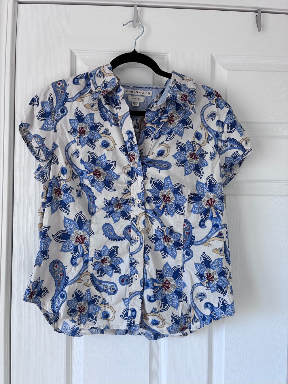 Tommy Hilfiger White Short-Sleeve Button-Down with Blue Paisley Floral Print